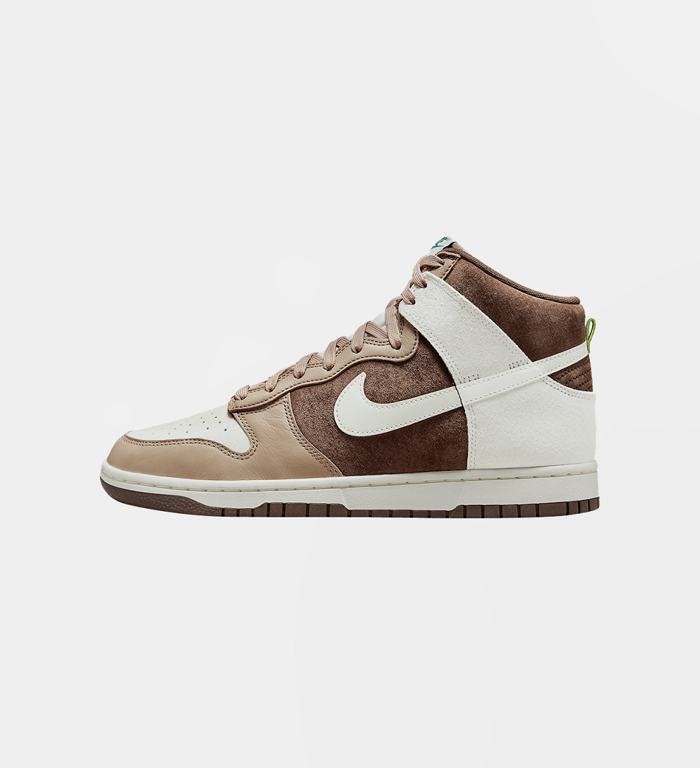 Nike Dunk High “Light Chocolate” hot