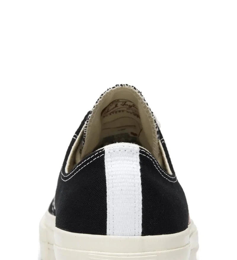 Comme des Garçons Chuck Low