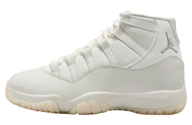 Air Jordan 11 Pearl